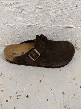 womens Birkenstock Dark Brown Suede Boston Clog with Buckle narrow fit
